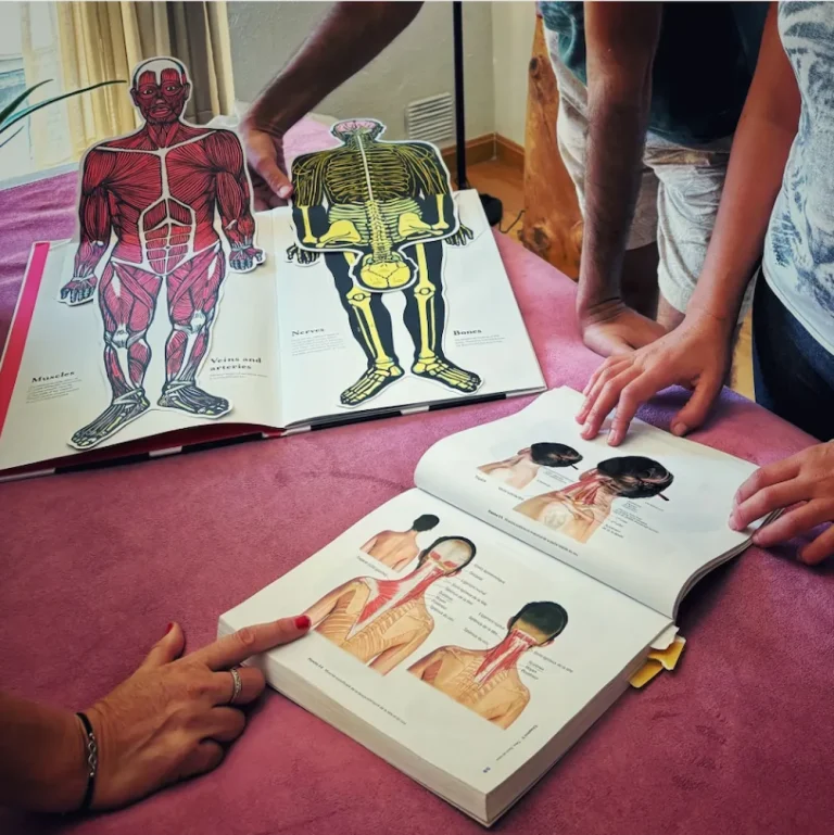 El curso de masajes en formato retiro de Evolución TIR está marcando un antes y un después en quienes lo viven
